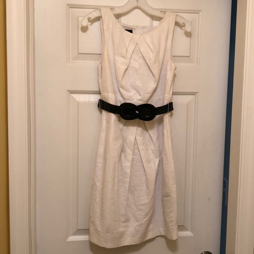 White Sleeveless Dress - Size 7
